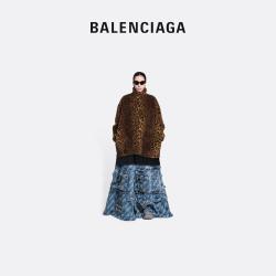Balenciaga offers in the Balenciaga catalogue ( More than a month)