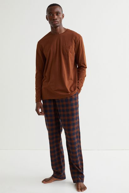Pyjamas offers at 40 Dhs in H&M