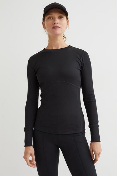 Ribbed sports top offers at 60 Dhs in H&M