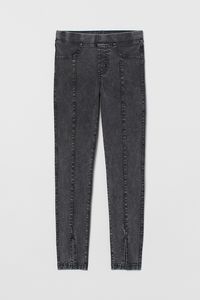 Jeggings offers at 40 Dhs in H&M