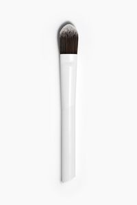 FLAT FOUNDATION BRUSH offers at 65 Dhs in Zara