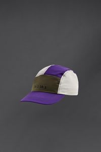 COLOUR BLOCK RUNNING CAP offers at 149 Dhs in Zara