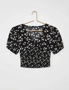 Floral V-neck T-shirt offers at 39 Dhs in Kiabi